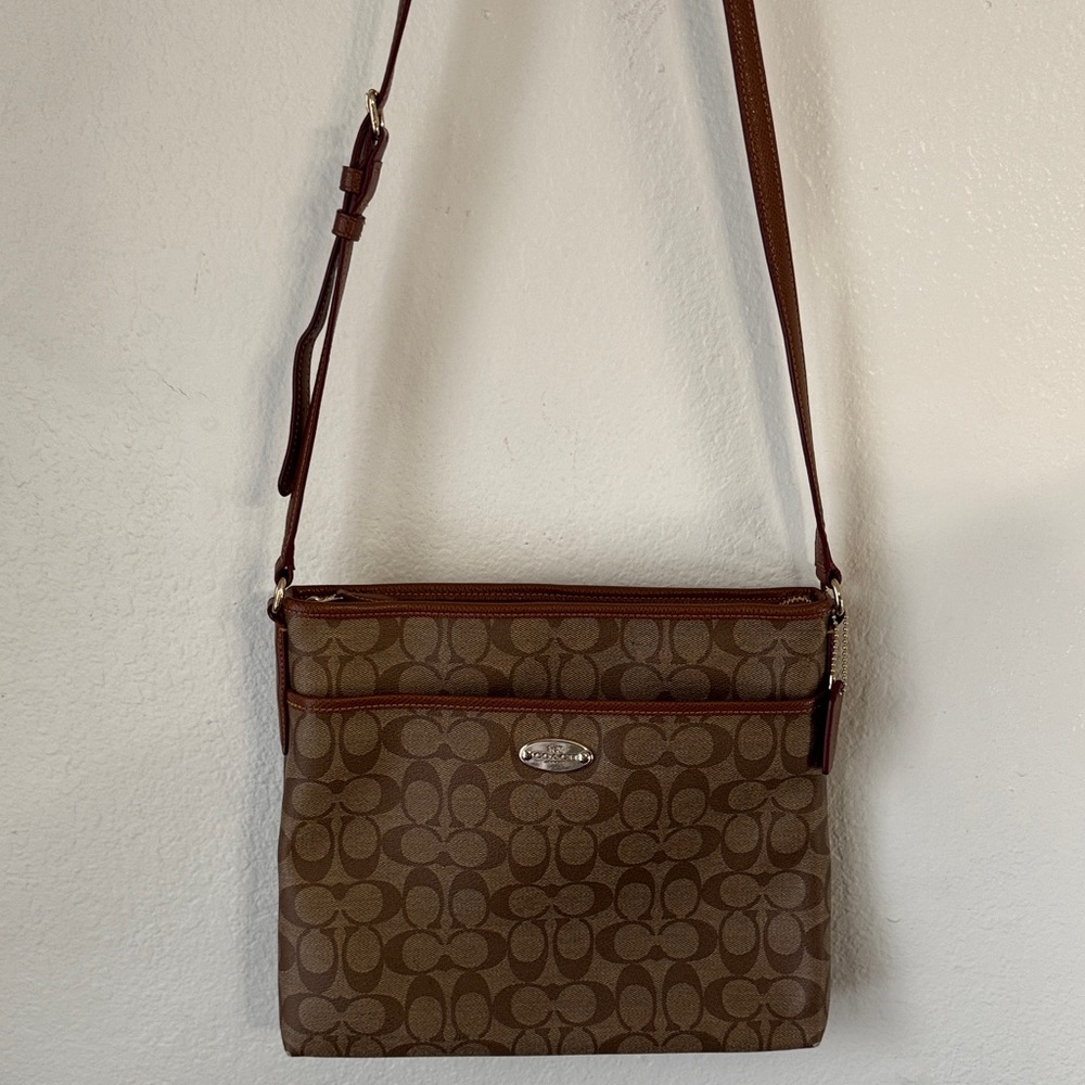 Coach Signature File Crossbody‎ Bag